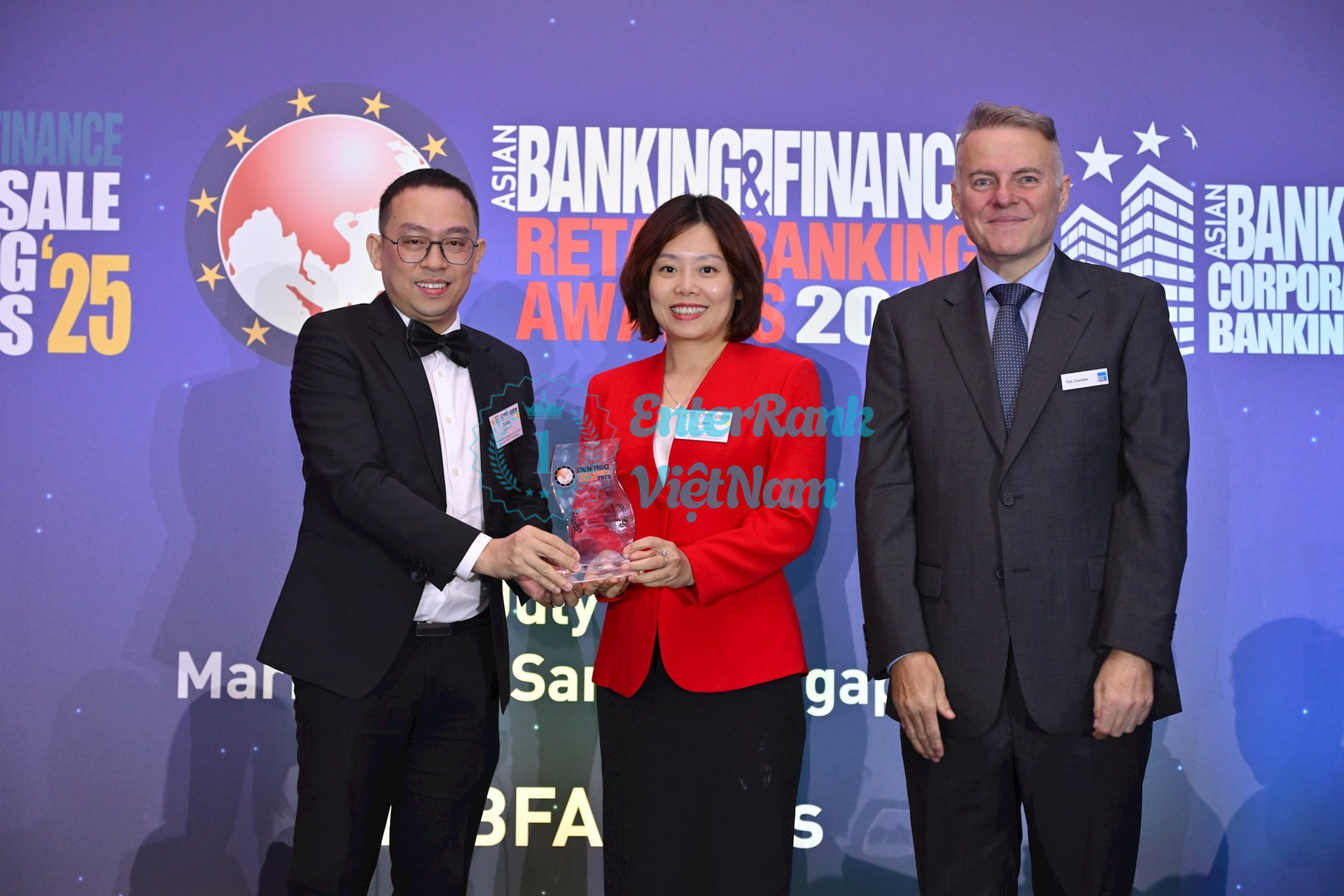 Review Ngân Hàng Tmcp Kỹ Thương Việt Nam Có Uy Tín Không? 17 ABF vinh danh Techcombank là Ngân hàng bán lẻ nội địa tốt nhất Việt Nam 2025