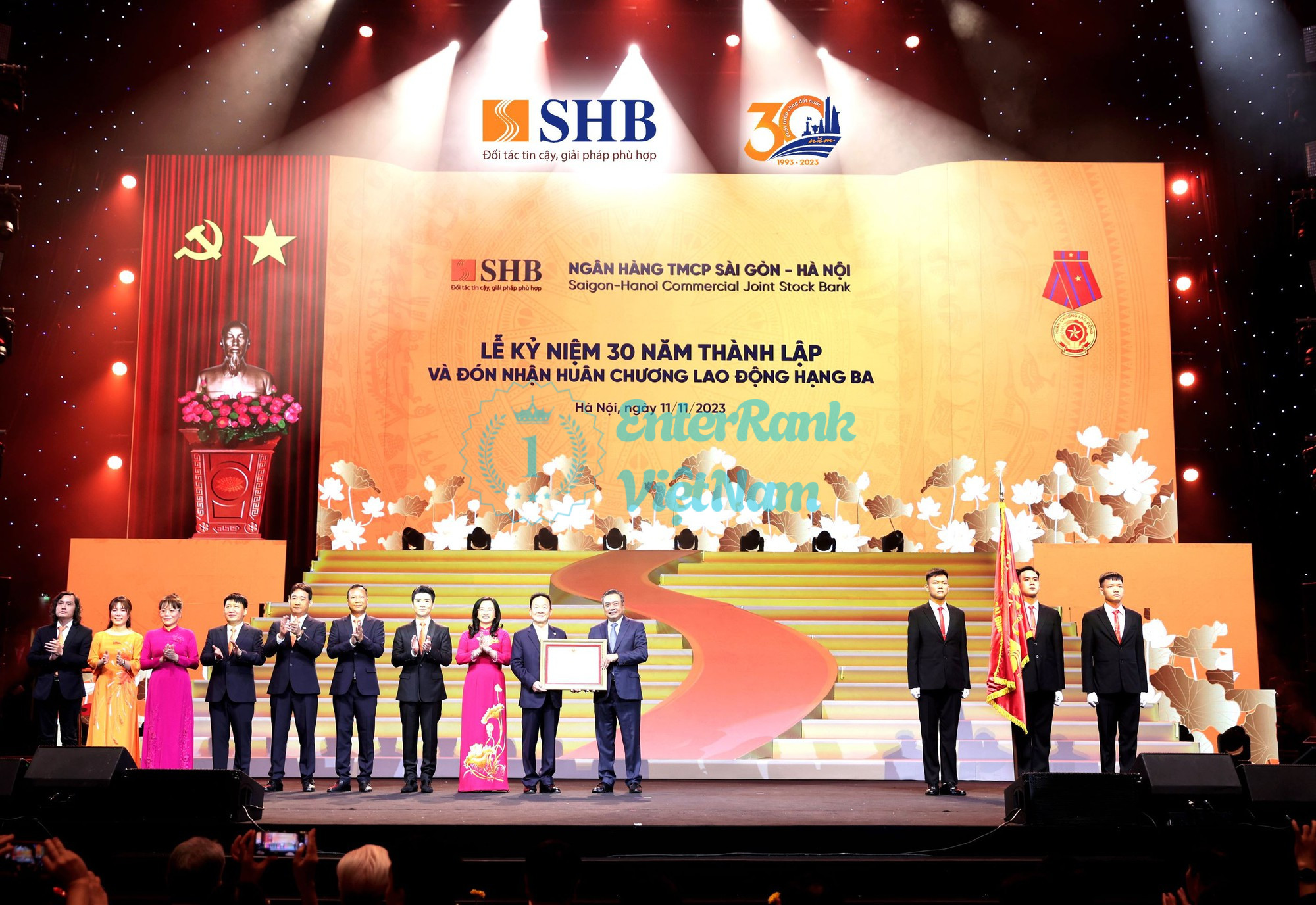 Review Ngân Hàng Tmcp Sài Gòn - Hà Nội Có Uy Tín Không? 14 Ngân hàng vinh dự được trao tặng Huân chương Lao động hạng Nhì (lần thứ hai vào năm 2018)