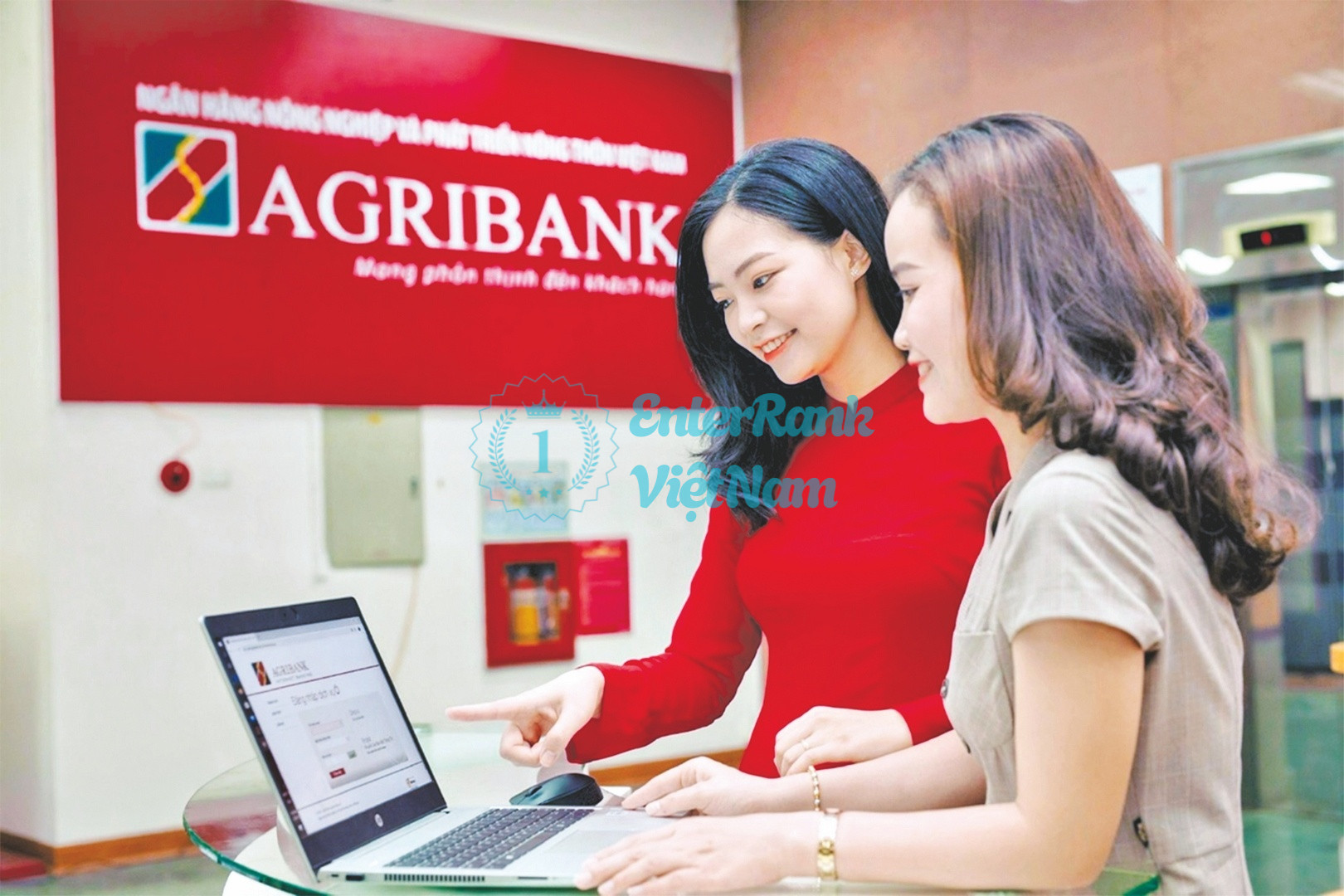 Review ngân hàng NN & PT Nông Thôn Việt Nam có uy tín không? 13 Thái độ phục vụ của nhân viên Agribank tại các chi nhánh